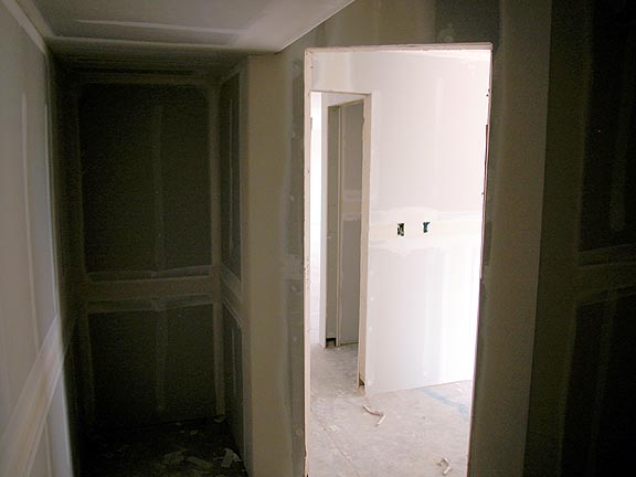 Basement walk-in drywall 1